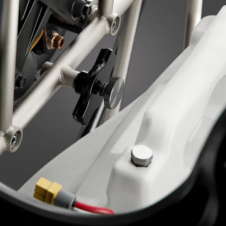 Maverick CADET II Quick Release Fuel Tank Feature