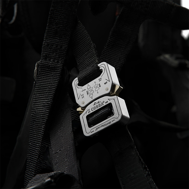 Harness buckle